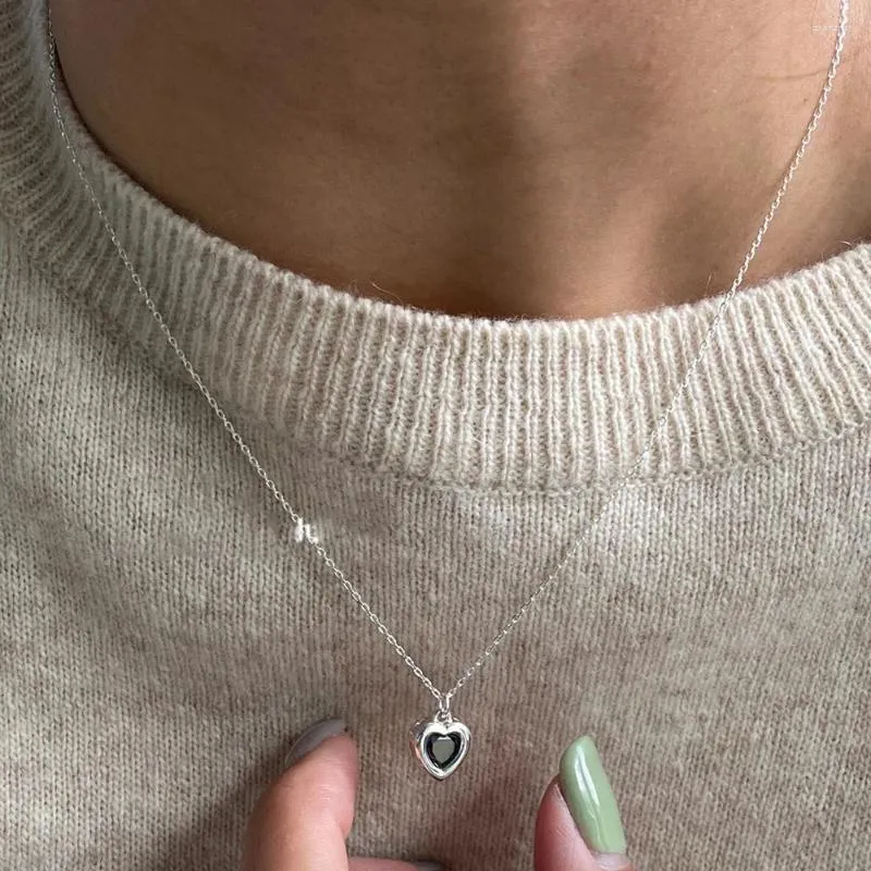 Hanger Kettingen Minimal Design Hart Necklac Voor Vrouwen 2024 Koreaanse Fasion Zilver Kleur Kleurrijke Zirkoon Halsketting Vrouwelijke Sieraden Geschenken