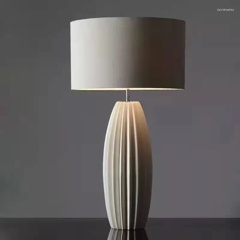 Table Lamps Modern Simple Lamp Ornaments Creative Living Room Bedroom Bedside Study Model Pleated Ceramic