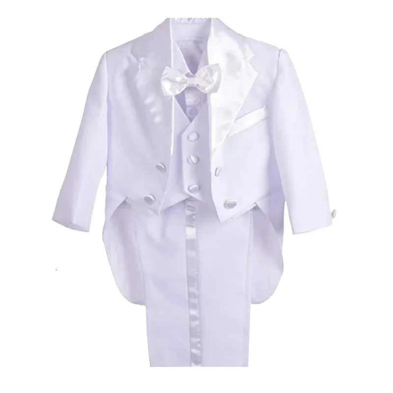 Chłopcy weselne przyjęcie urodzinowe Blazer Tuxedo Baby Boy Chrześcijanie strój płaszcz kamizelka spodni kamizelki bowtie dżentelmen garnitur ubrania 240109