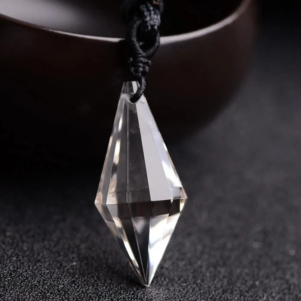 Necklaces Balancing Natural Clear Crystal Quartz Stone Pendant Necklace for Women Men Divination Amulet Pendulum Healing Energy Jewelry