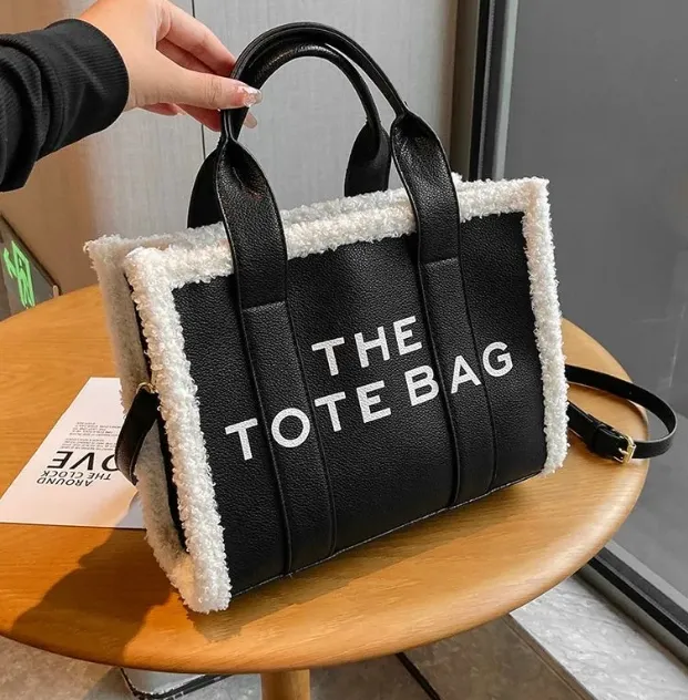 Mode-Handtaschen aus Leder mit großem Fassungsvermögen, Schultertasche für Damen-Geldbörsen, mit Buchstaben bedruckte Tragetasche, mehrfarbige Tragetasche