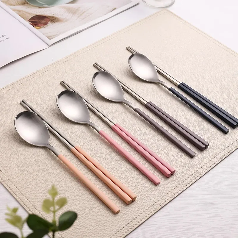 8Pcs Tableware Set Stainelss Steel Cutlery Set Korean Spoons Chopsticks Dinner Set Kitchenware Dinnerware Set Spoon Cutlery Set 240110