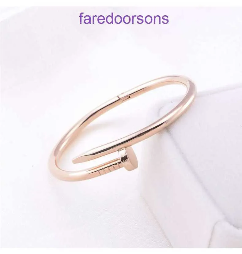 Carter Bracelets Womens designer Bracelet 18k rose gold nail opening card home Diamond FREE BRACELET personality Have Gift Box