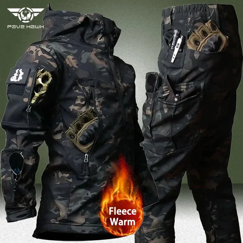 Camo Tactische Sets Mannen Militaire Multipocket Capuchon JacketsArmy Rechte Cargo Broek 2 Stuks Pakken Winter Fleece Warm Combat Set 240110