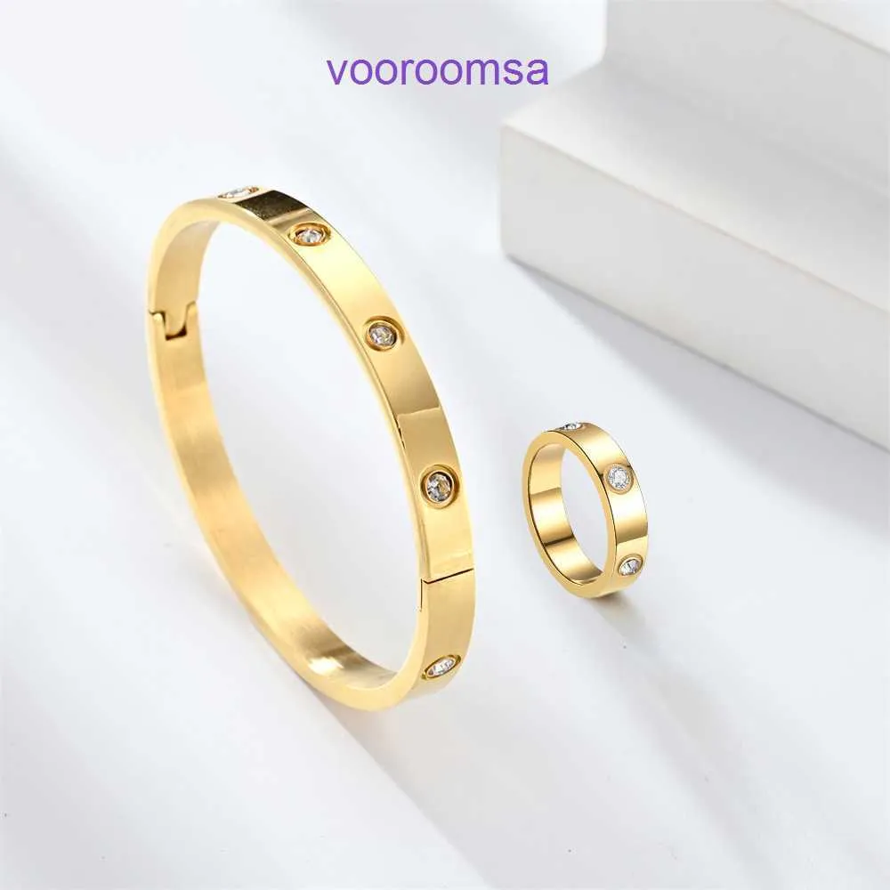 Trend fashion versatile jewelry good nice Carter 2024 Fashionable New Small and Popular Sculpture Corrosion Set with Diamond Ring Bracelet With Original Box Pyj