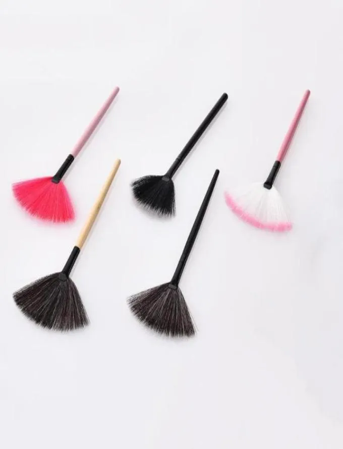 Professionella kosmetiska verktyg Tillbehör fläktform Makeup Brush Highlighter Face Powder Brush Face Make Up Tools8005915