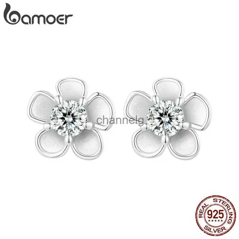 Stud BAMOER Moissanite 925 Brincos de Prata Esterlina Brilhante Sakura Forma VVS1 Claridade Laboratório Criado Brincos de Diamante YQ240110