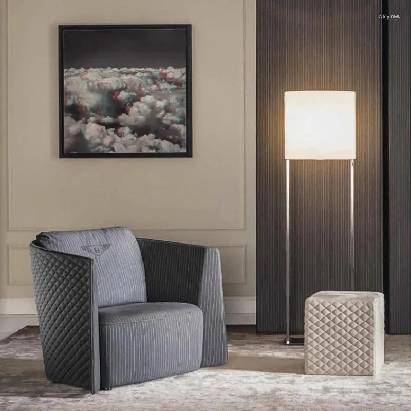Table Lamps High-End Engraved Stainless Steel Elegant Villa Living Room Bedroom Floor Lamp