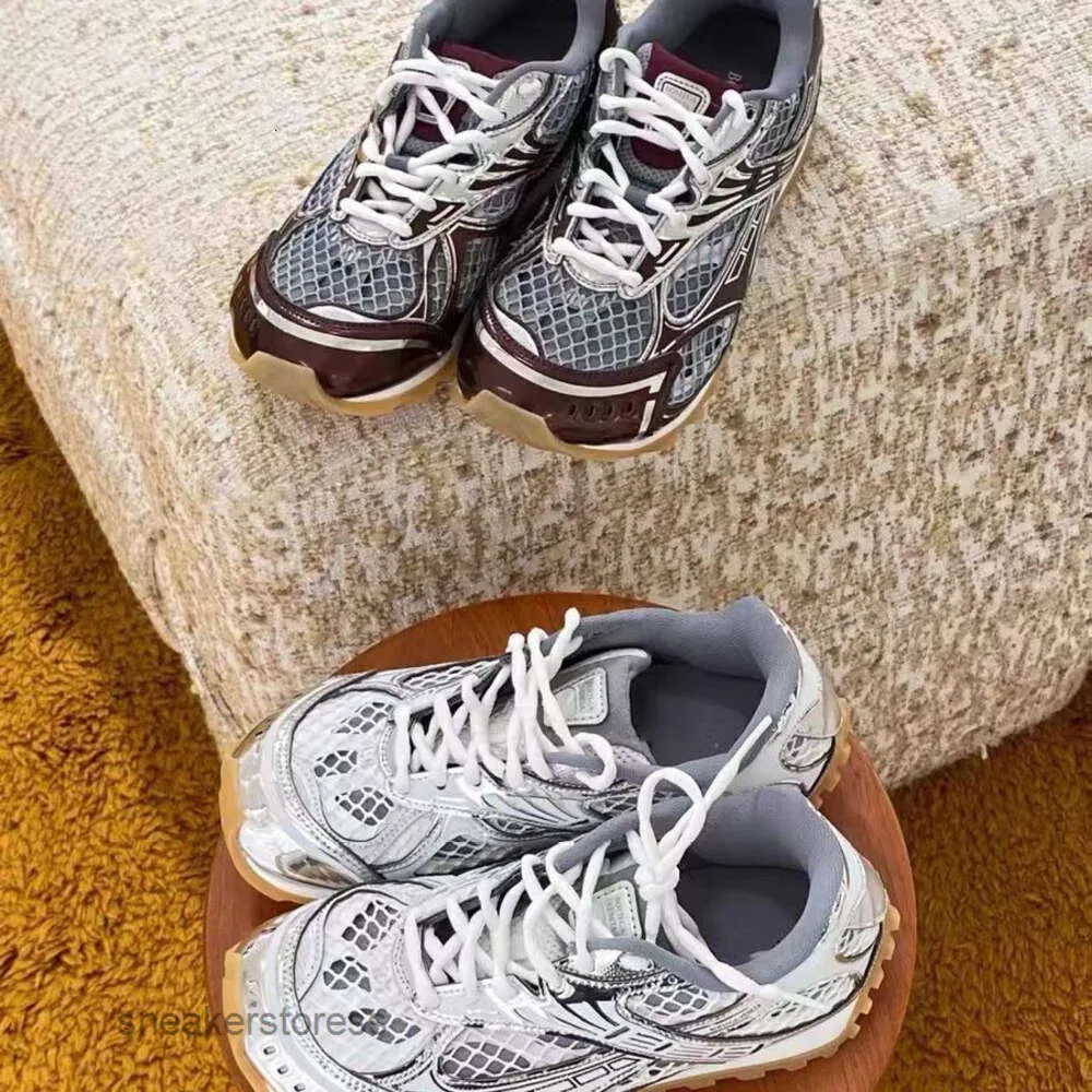 Tasarımcı Yörünge Sneaker 2024 Ayakkabı Bottaega Kadınlar Erkek Moda Spor ayakkabıları Stil Sıradan Gümüş Çift Yeni Izgara Sporları