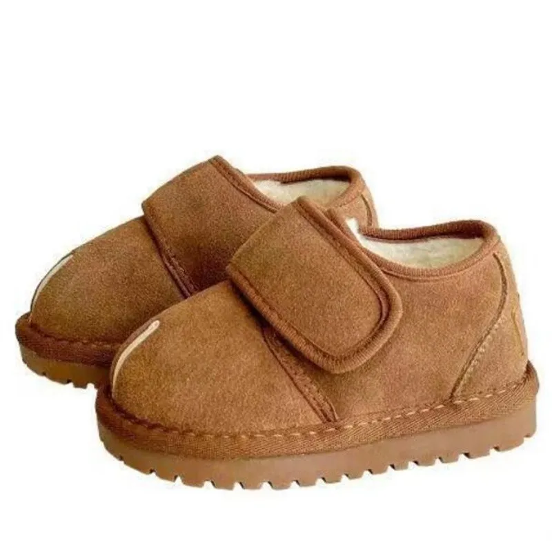 Buty dla dzieci bawełniane buty 2024 Zimowe buty chłopców dziewczęta pluszowe ciepłe bawełniane buty dla dzieci krótkie buty śnieżne