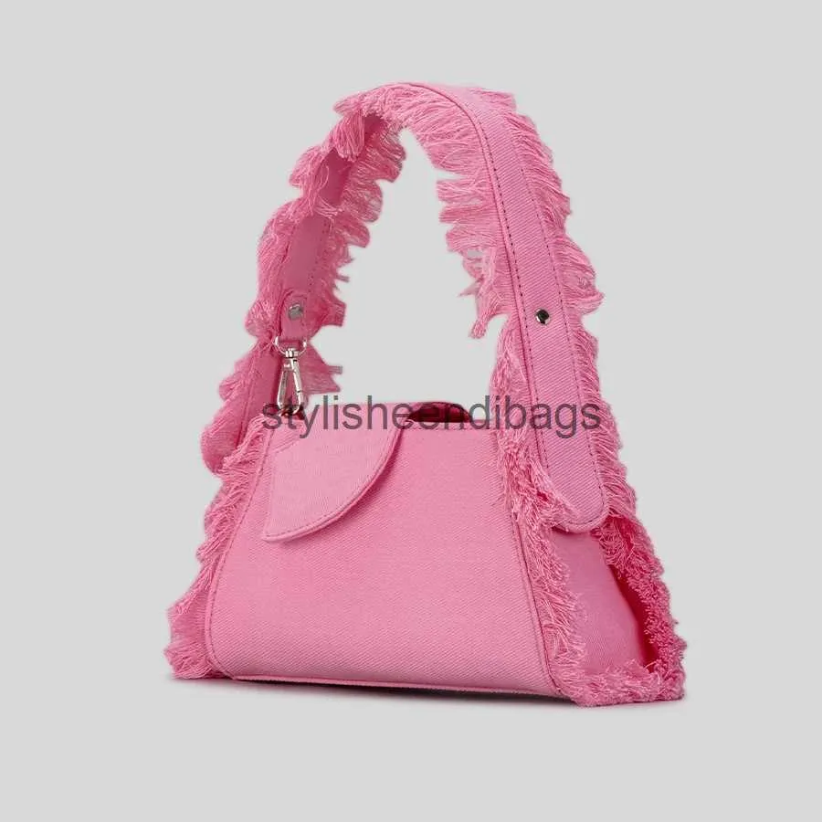 Totes Adornos de moda Bolsos de mezclilla para mujer Bolso de hombro con correa ancha de diseñador Bolsos de axila azul de lujo Y2K Bolso pequeño para mujer 2023stylisheendibags