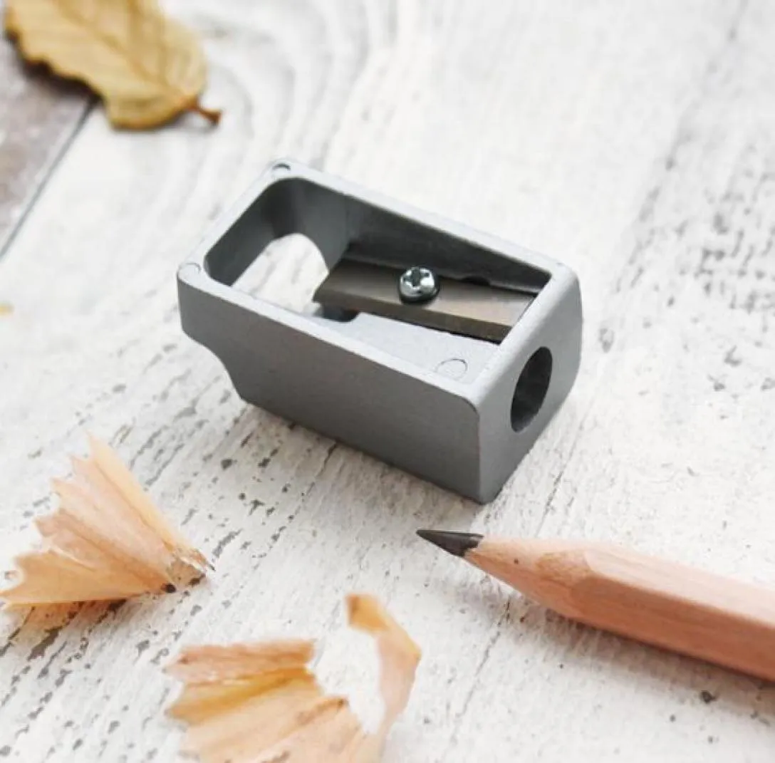 School office metal pencil sharpener durable pencil sharpener rotating pen zinc alloy casting pencil sharpener6872789