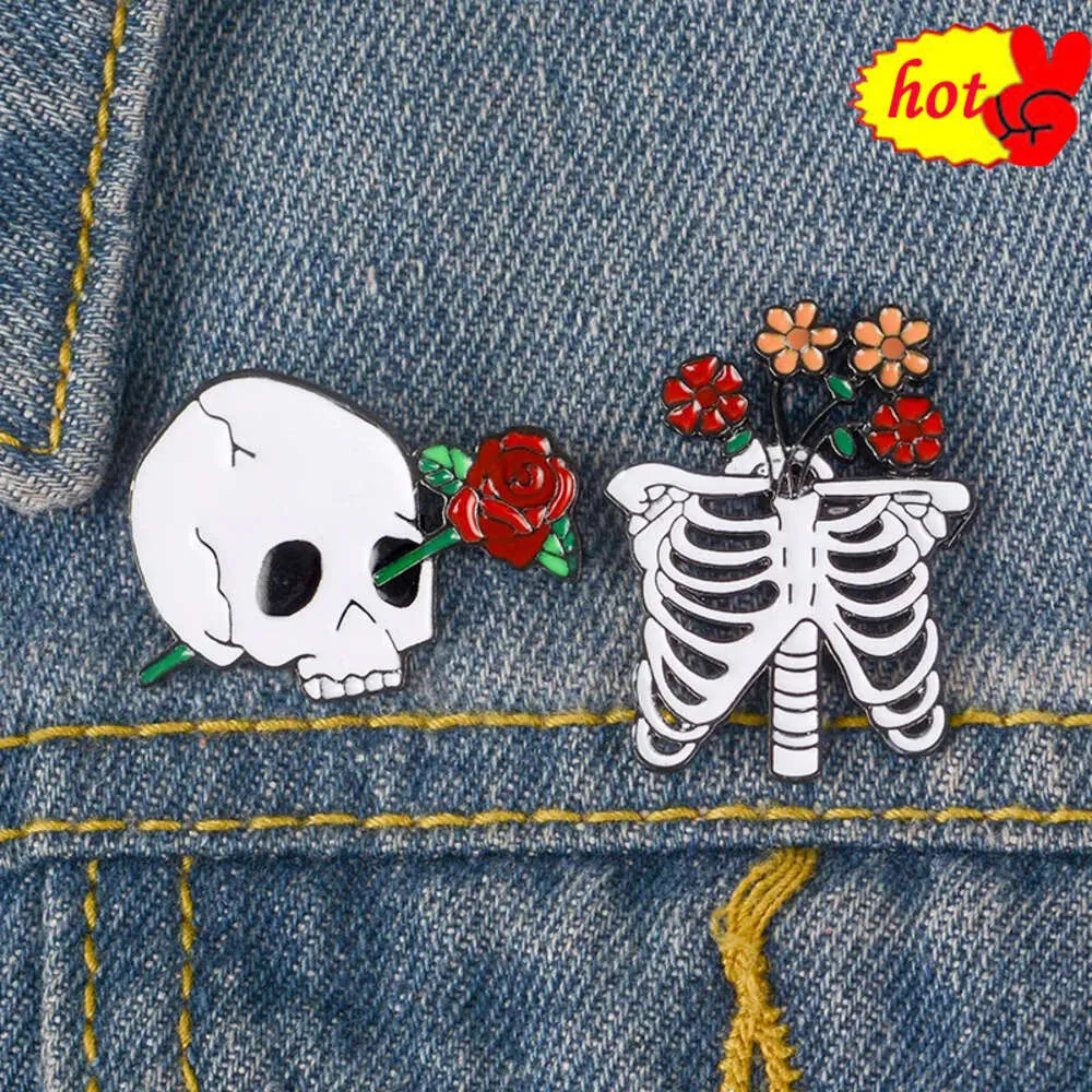 Skeleton Head Skeleton Rose Carton Horrable Pin Brosch Black Cloak Death Skull Button Emamel For Women Men Hat Bag Clothes Lapel