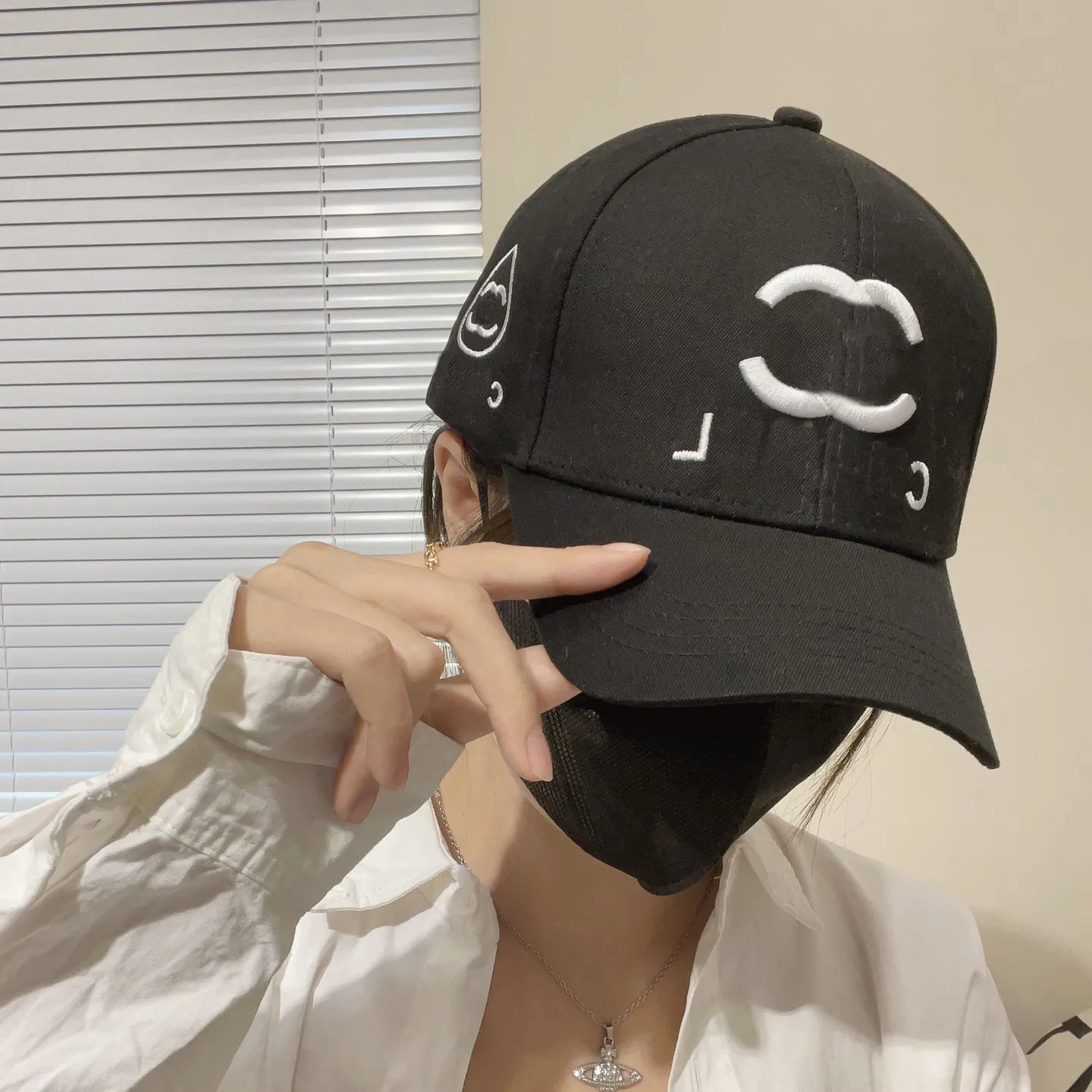 Hat Designer Baseball Cap Design Luxury High End Cap Letter Solid Color Design Beach Travel Birthday Gift Christmas Gift very nice55565