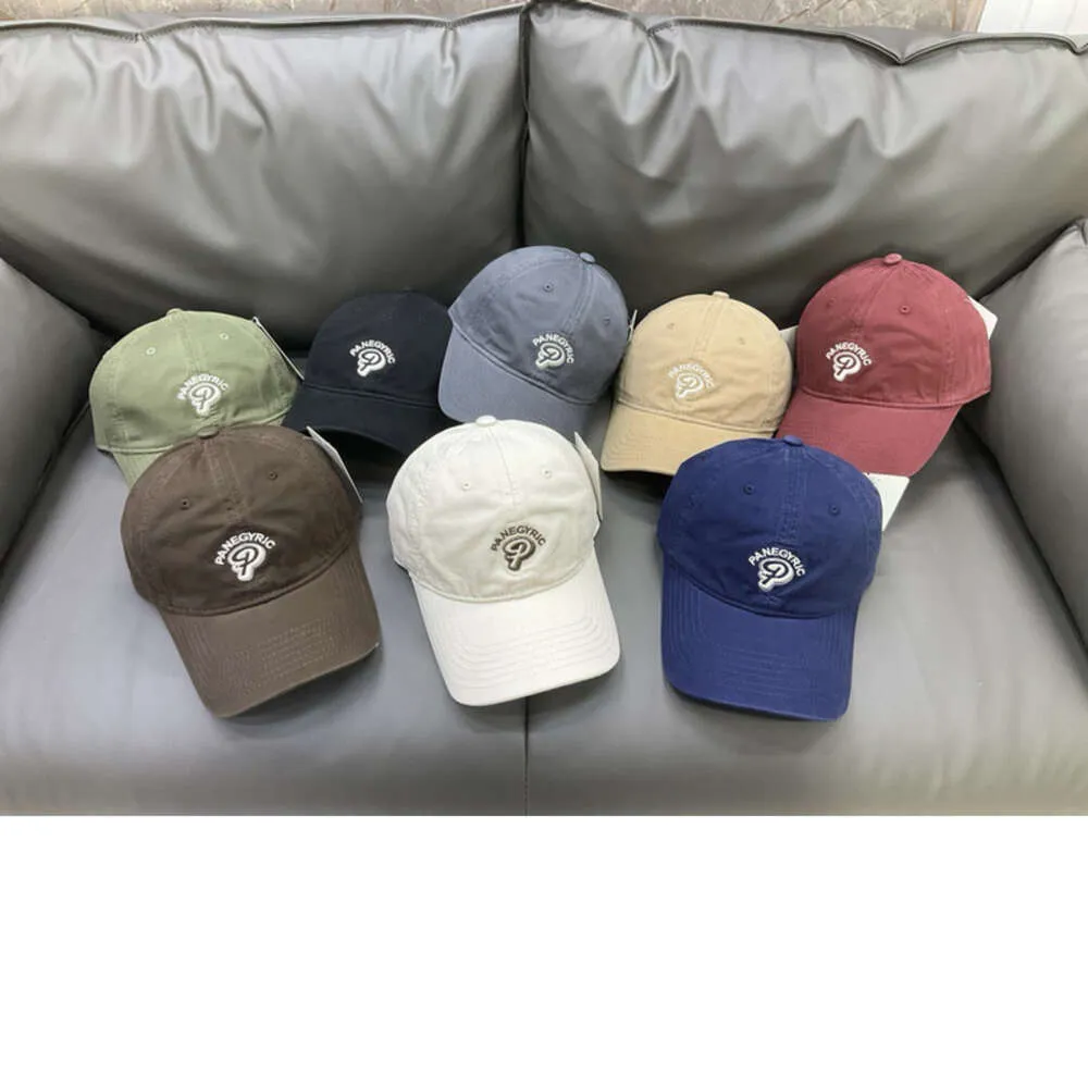 2024 Бейсбольная кепка восьми цветов для взрослых с вышивкой P, модная и повседневная, демонстрирующая маленькое лицо, женская и мужская кепка