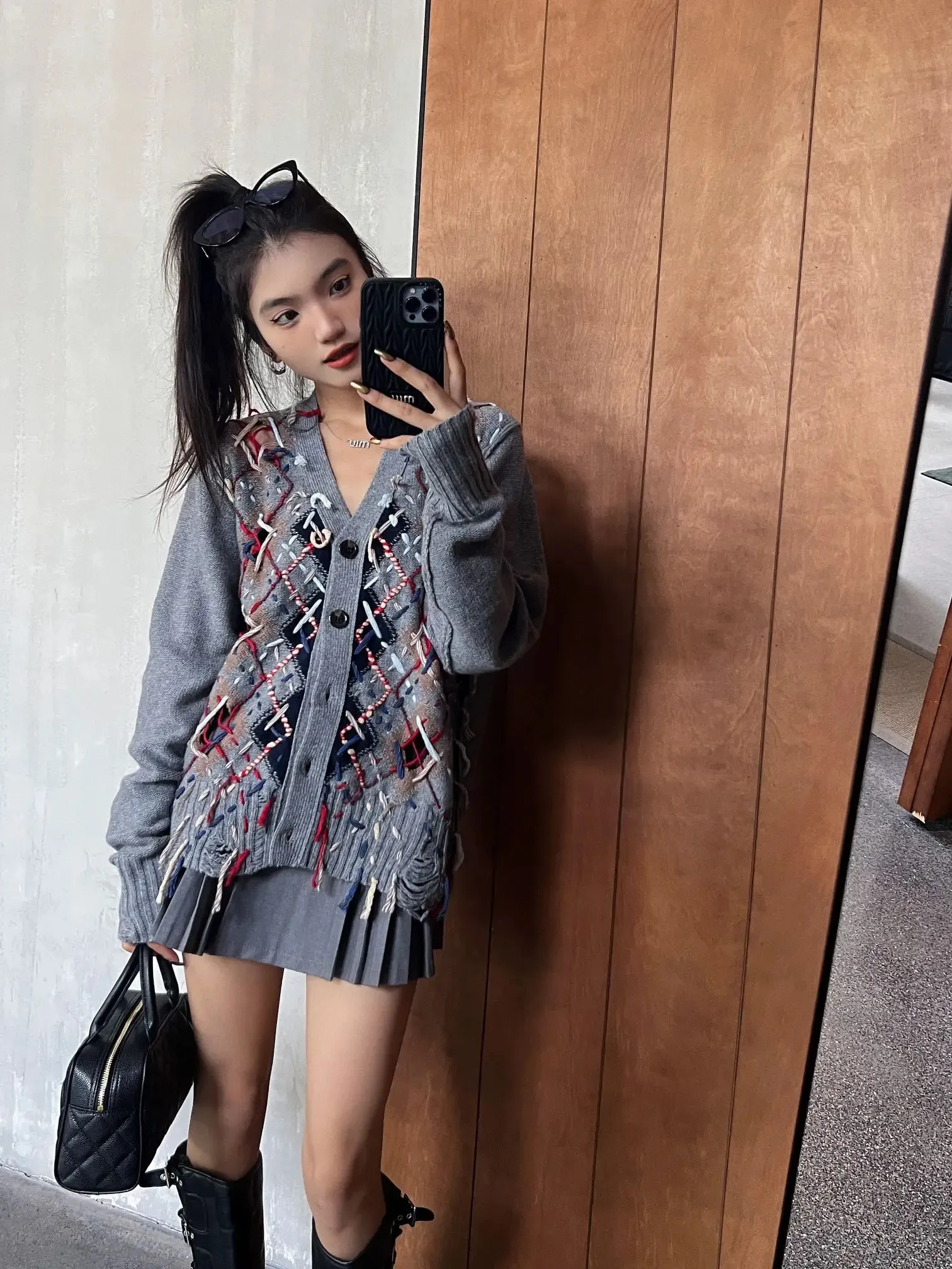 Luxury Brand Women's Sweaters Fashion Design Tassel Diamond Check Embroidery Cardigan High Quality mm6 Knit Button Sweaters 240109