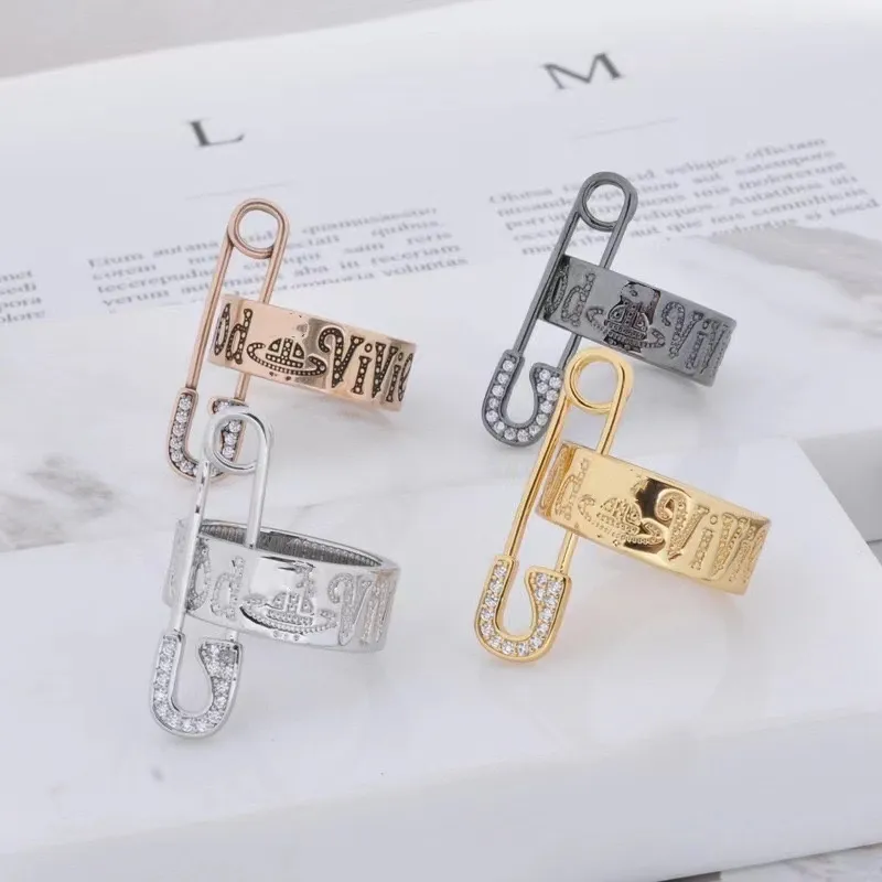 Luxe Modeontwerper Ringen Gepersonaliseerde Paperclip Saturnus Ring Hiphop Punk Stijl Damesringen Vier Kleuren Beschikbaar Vakantiecadeau