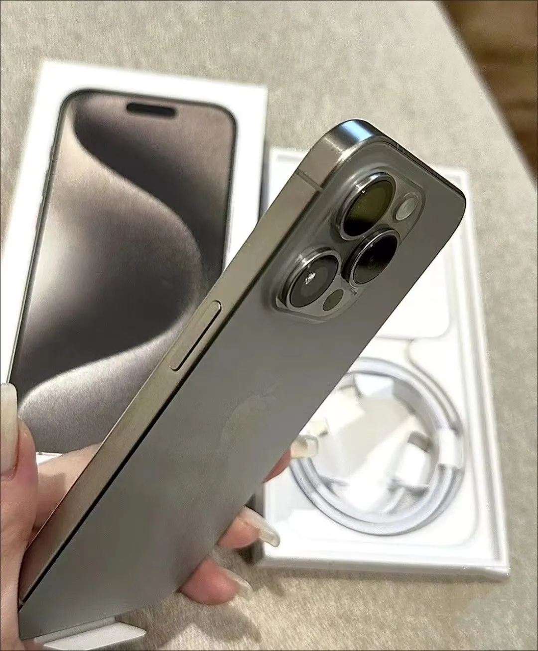 Unlocked IPhone XR Converted To IPhone 15 Pro 3GB RAM, 64GB/128GB