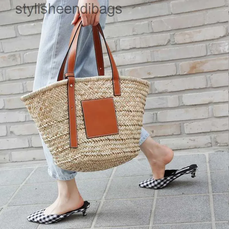 Schoudertassen Casual Rattan grote capaciteit Tote Designer rieten geweven vrouwen handtassen zomer strand Bali stras lady reizen grote mand achteruitlang pechylisheendibags