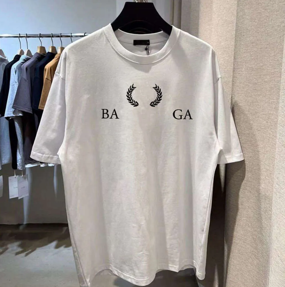 メンズデザイナーTシャツ男性TシャツLuxe Mens Tshirts黒人デザイナーシャツ女性のための夏の乗組員半袖通気性コットンレター衣服4364