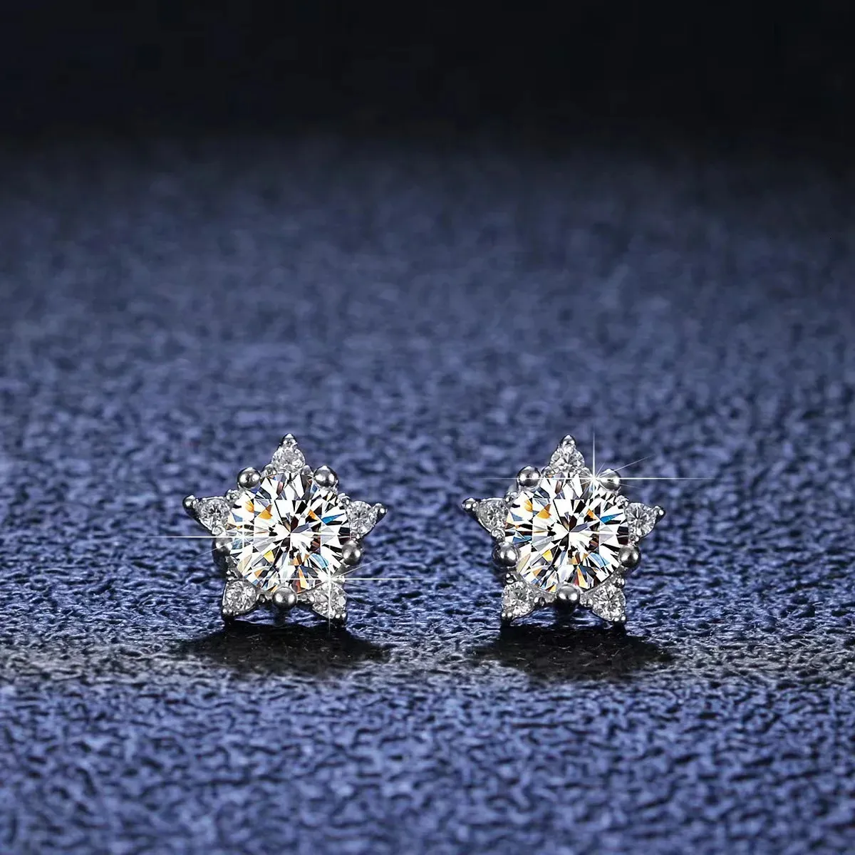 Quke Real Diamond Star Stud earrings 05ct D Color VVS1 Pure 925 Sterling Silver for Womende