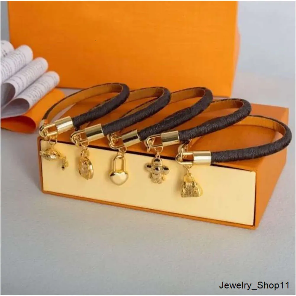 Charm Leather Fashion Lock Classic Designer Bracelet Flat Brown Brand Metal for Men and Women Lovers Jewelry Gift