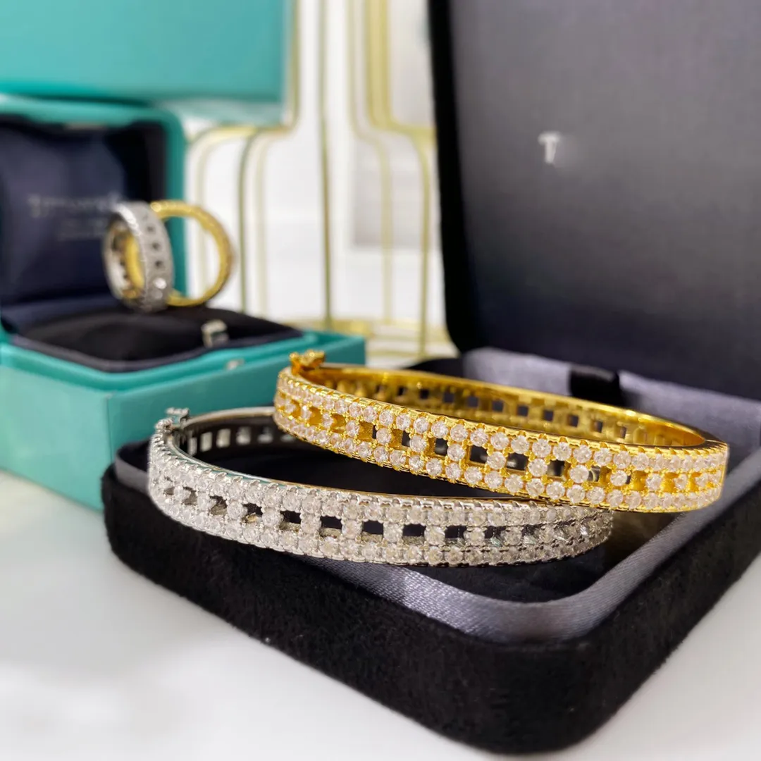 Bracelet designer bracelet luxury bracelet designer Full diamonds white stone hollow T word row diamond couple bracelet couple models