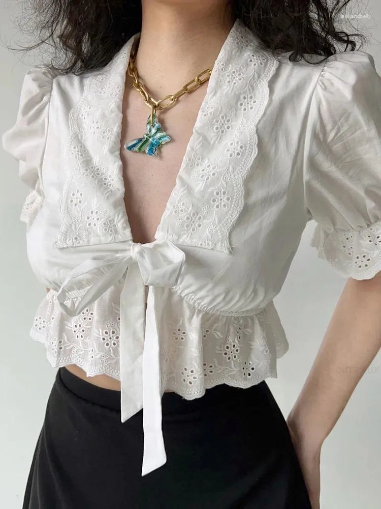 Bluzki damskie Krótkie puch rękawy bandaż bluzka bluzka kobiety japońskie słodkie kwiat haft haftowy harajuku biały blusas suma all all
