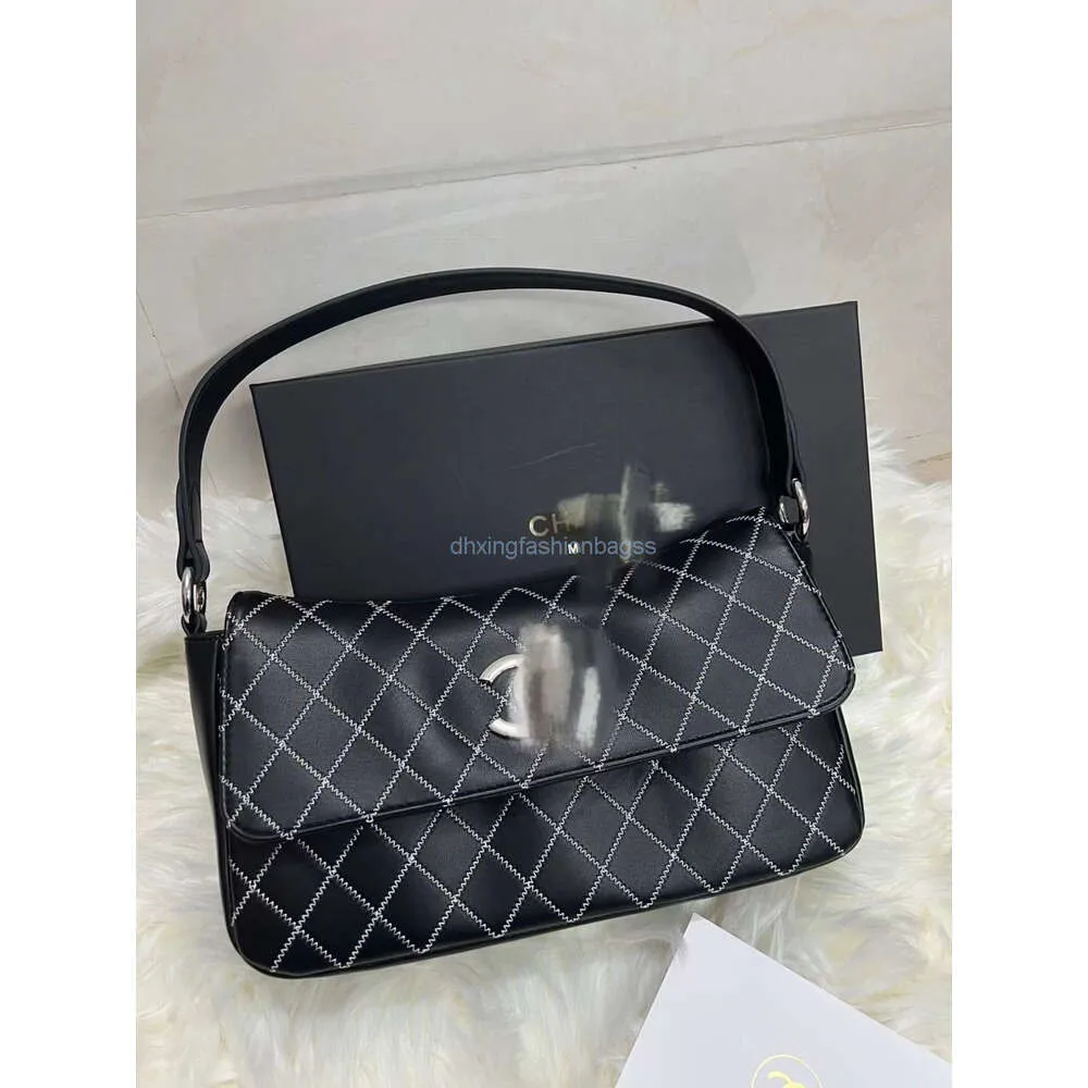 New Small Fragrance Points High Appearance Black Silver Stick chanellyBag for Going Out One Shoulder Diamond Grid Bag Exquisite Handheld