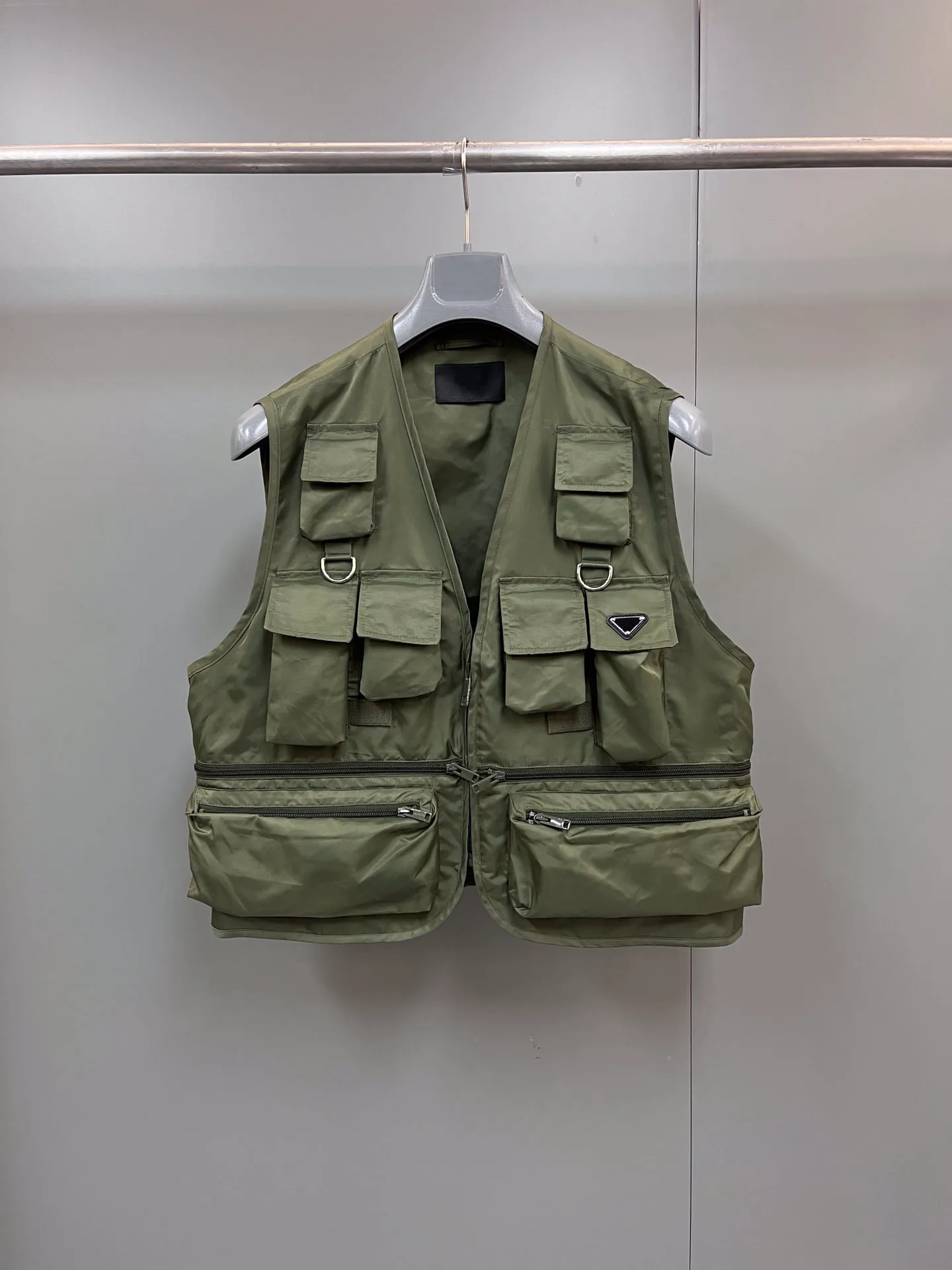 2024 nieuw highend merk designer vest multifunctioneel zakstiksel ontwerp Amerikaans formaat fotograaf vest van hoge kwaliteit luxe herenvest