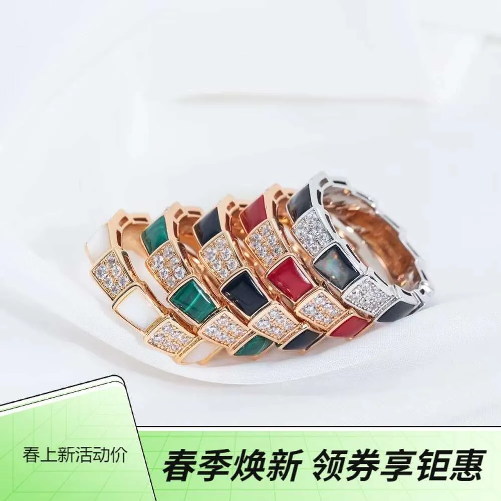 Desginer Bvlgary v Gold High Version Treasure Family Snake Bone Ring Female White Fritillaria Red Agate Set with Diamond Spirit Snake Ring Snake Couple Ring