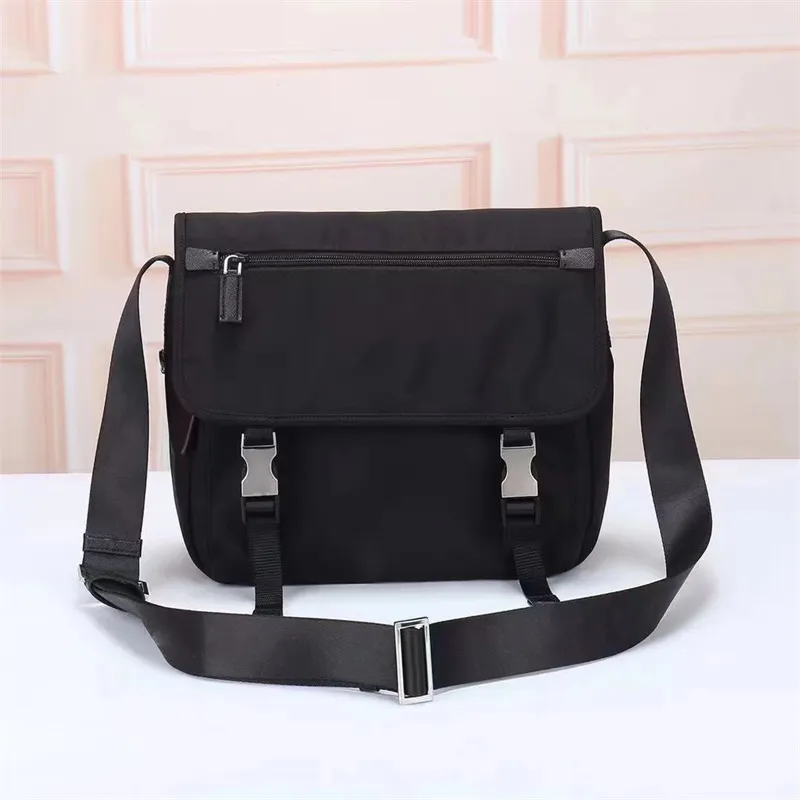 High Quality Luxury Men`s Design Business Messenger Bag Alphabet Universal Designer Shoulder Cross Bag Messenger Bag Purse Shoulder Crossbody bag