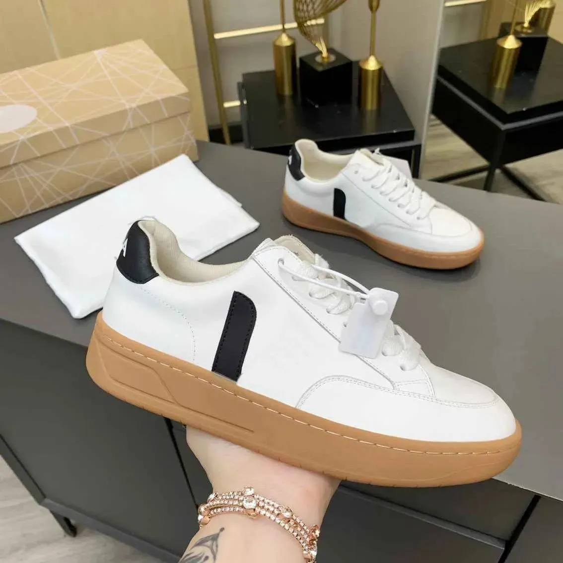 2024 VJA francuska brazylijska zielona żywotność niskoemisyjna v bawełniana bawełniana platforma platforma Platforma Vejaon Womens Casual Classic White Designer Men Mens Mokerze Vejaon Sneakers 445