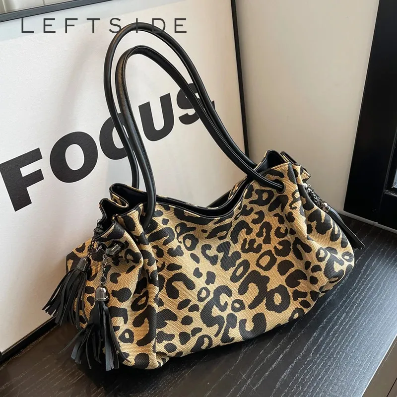 LEFTSIDE LEOPARD DESIGN KOREAN Fashion Big tyg axelväskor för kvinnor handväska lady tygväska stor kapacitet crossbody 240111