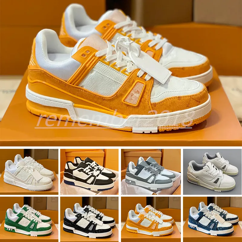 2024 neue heiße Druck Luxus-Turnschuhe Männer Freizeitschuhe Liebhaber grau orange rot Trainingsschuh Weiß Trainer Wild Low-Top-Skate-Plattform klassischer Luxus 39-45 R11