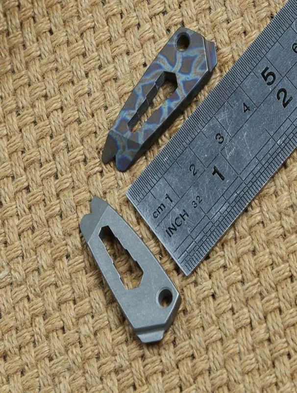 Multifunctional titanium alloy EDC small tool key ring hanging buckle hanging decoration outdoor screwdriver bottle opener2925895