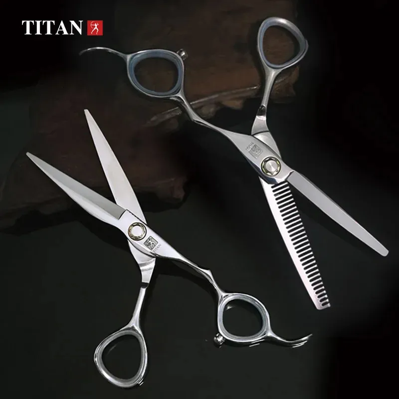 タイタンのプロの美容師は、理髪師サロンツールキット240110用の薄くのハサミを切断します