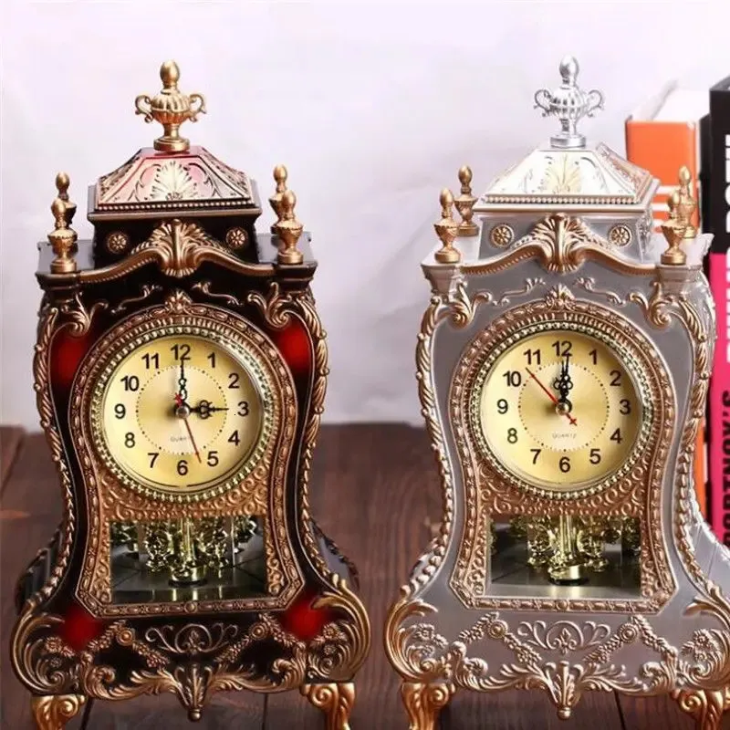 1 PC 12 chansons horloge antique tour en forme d'horloges de table décoration classique créative balançoire horloge salon meuble TV horloge de bureau 240110