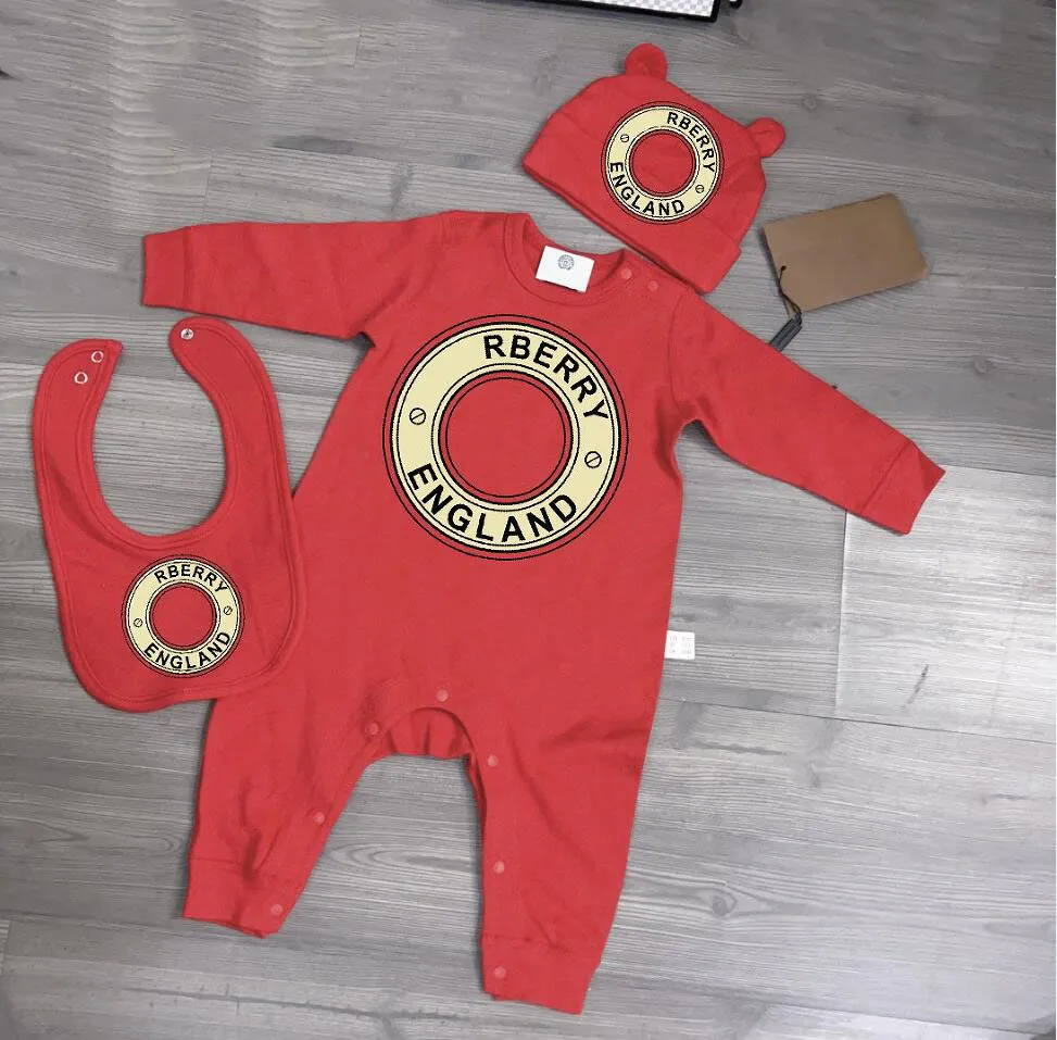 Söta babyvarumärken Rompers Spring Autumn Nyfödd långärmad jumpsuits+hattar+haklappar 3 st.