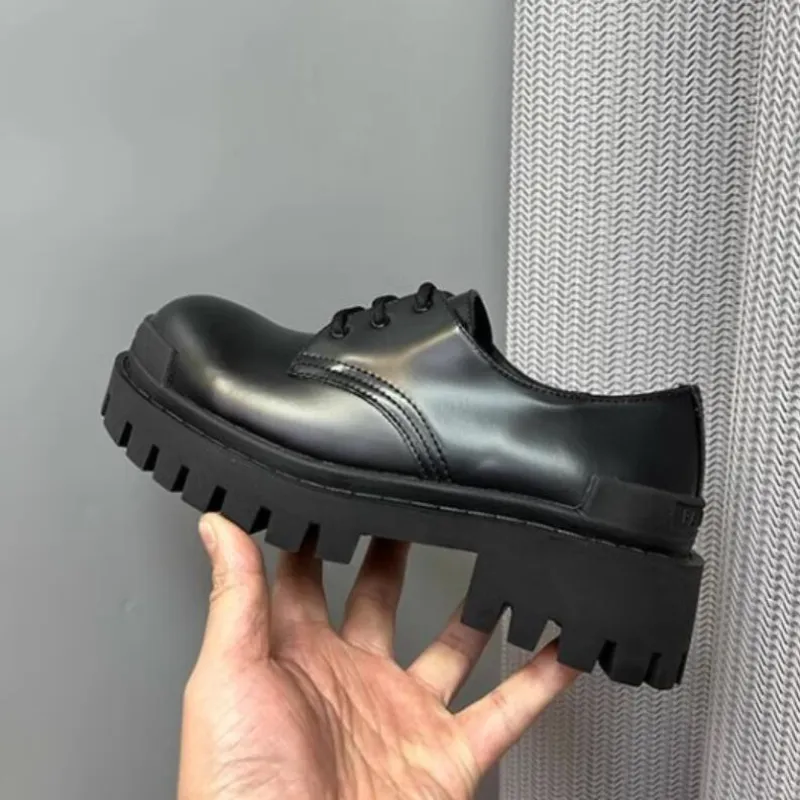 الفاخرة الإيطالية المتسكعون رجال أحذية الزفاف Oxford Derby أحذية للرجال أحذية رسمية رجال Mens Designer Dress Shoes Zapatos de Hombre de Vestir