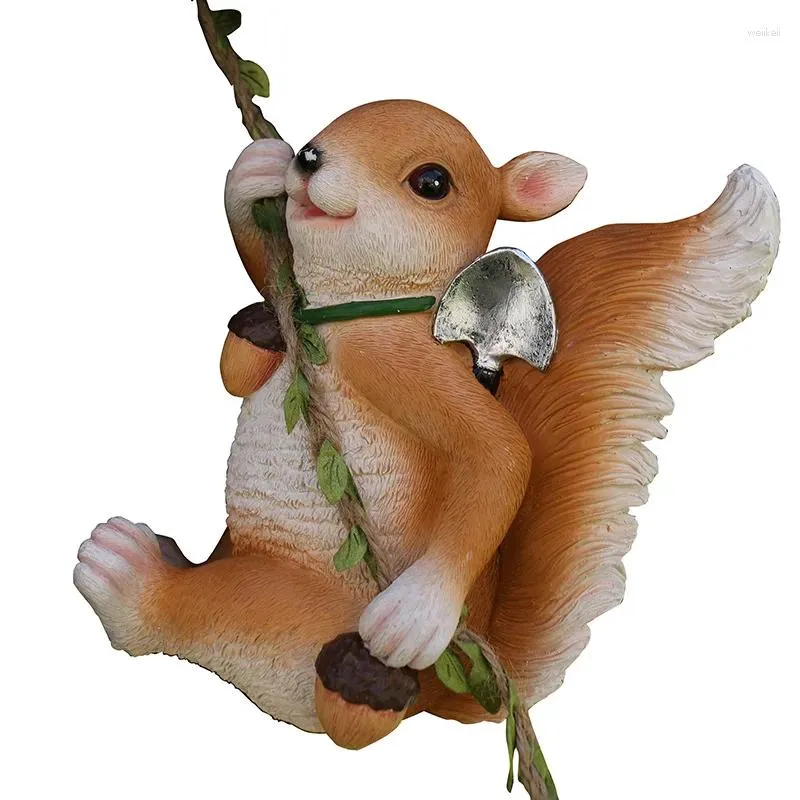 Garden Decorations Creative Outdoor Animal Pendant Decoration Squirrel Statue Resin Craft