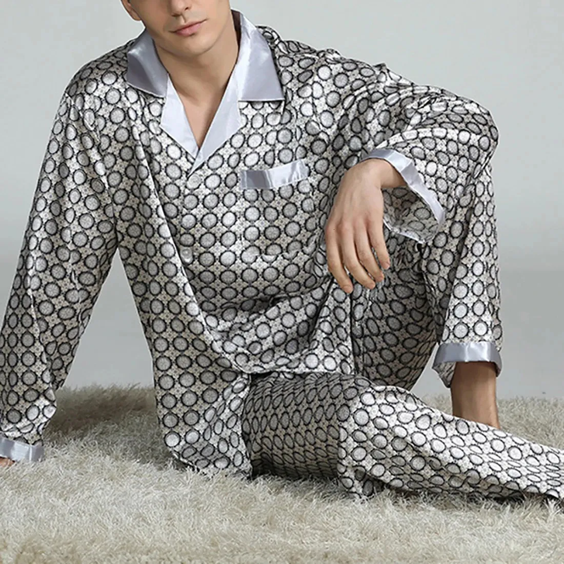 Męska plama jedwabna piżama sceny piżamy mężczyźni snu nowoczesny styl nadruk jedwabny koszulka nocna dom samca satyna miękka przytulna piżama 240110