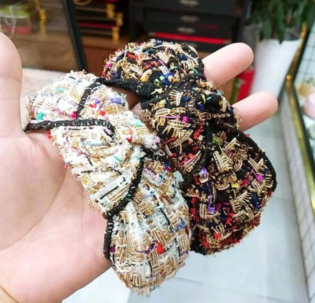 Yeni Model Butik İnci Kadın Saç Hoop Saç Aksesuar Kızlar Tasarımcı İnci Head Band Lüks Moda Saç Aksesuarları2632609719962