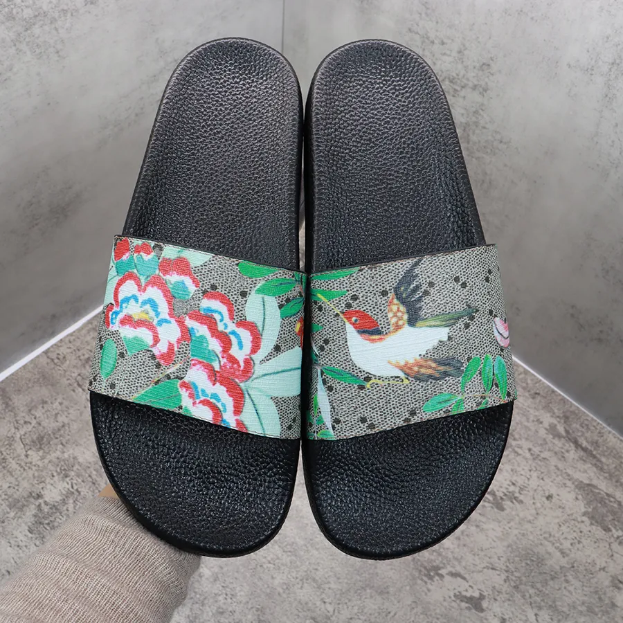 Butterfly gucci slides deals