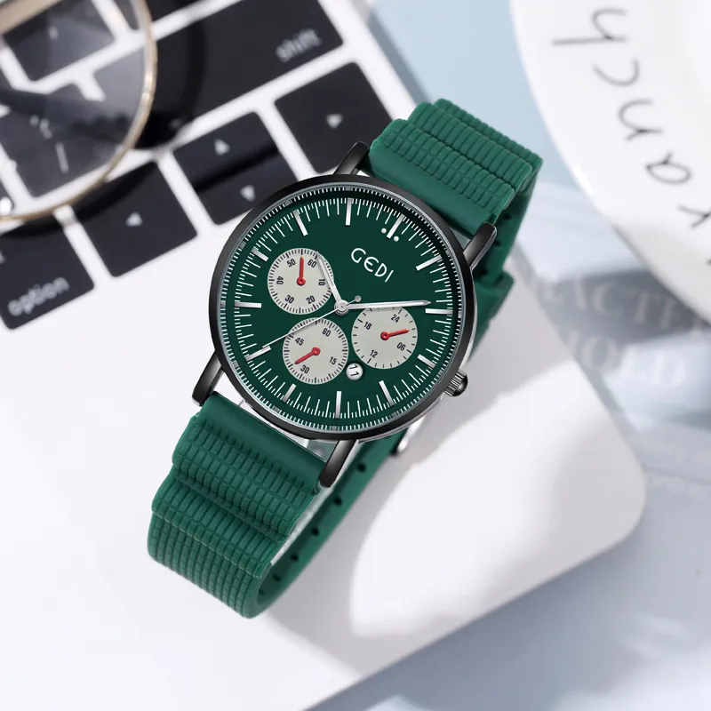 Montre de sport en silicone pour femmes, haute apparence, niveau trois yeux, calendrier, montre à quartz étanche