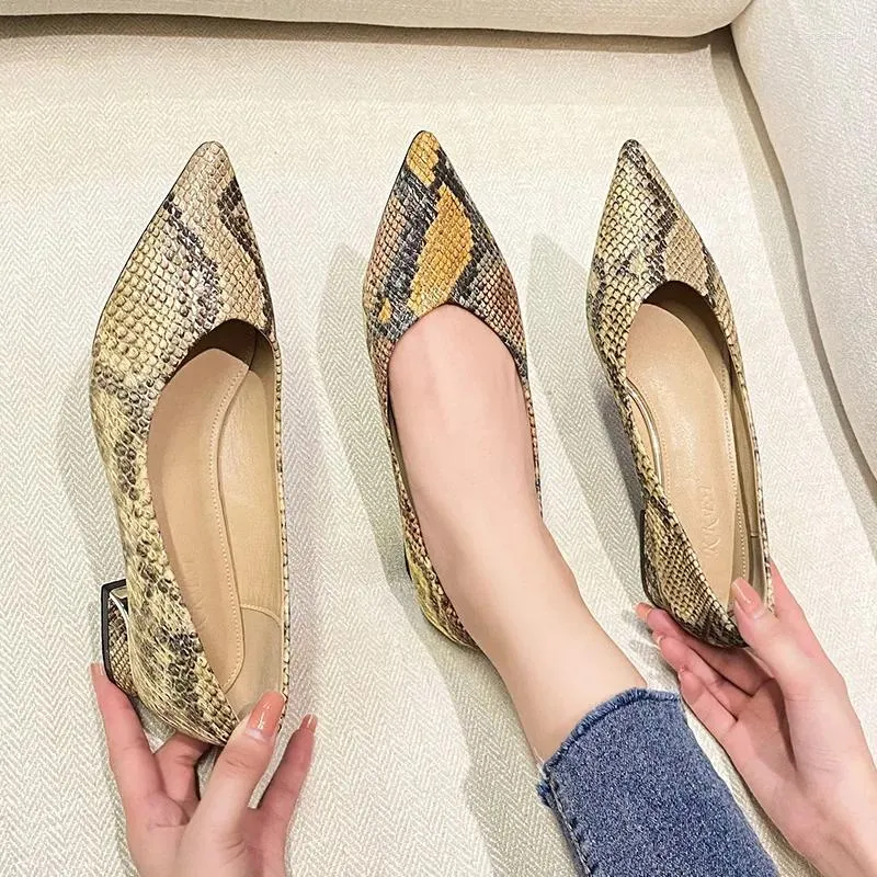 Dress Shoes Fashion Autumn Sexy 3cm Chunky Heel Leather Snakeskin Soft Women Pointed Toe Ladies Yellow