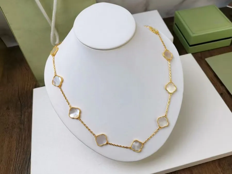 10 Collana di design hot designer di fiori di lusso Collane a ciondoli per la signora