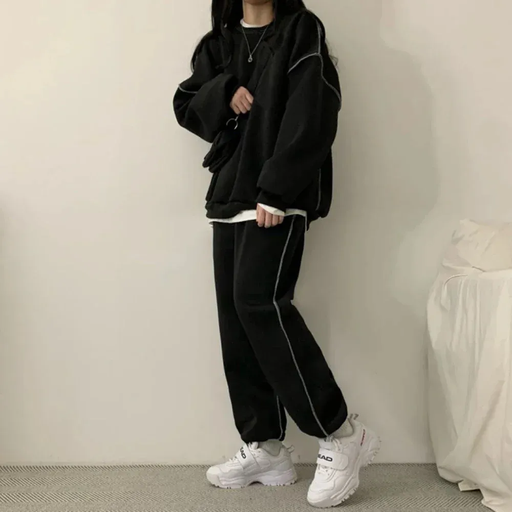 Comfy Cotton Tracksuit: Women's 2-Piece Sweatshirt Pants Set Shop Now!