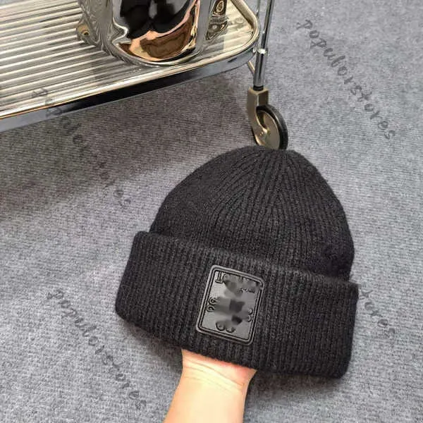 Шапка-бини Loewee Дизайнерская шляпа Шляпа высшего качества без плюшевых полей Теплая вязка для осени и зимы Модная вечеринка Оригинал JW3B