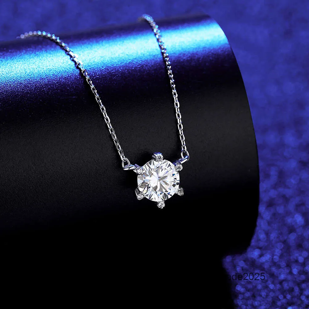 Minimalistisch Europees Design Mosan Diamond S Sier Pendant Fashion Women Super Sparkle Gemstone Exquisite Necklace Jewelry